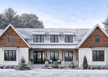 2878 Sq Ft Transitional Modern Farmhouse with 3 Bedrooms, 3.5 Baths, Home Office & Outdoor Kitchen