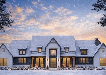 3877 Sq Ft Modern Farmhouse with Outdoor Kitchen, Fireplace, 4 Bedrooms & Bonus Space