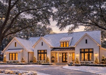 3250 Sq Ft Modern Transitional Home with 4 Bedrooms & 3.5 Baths